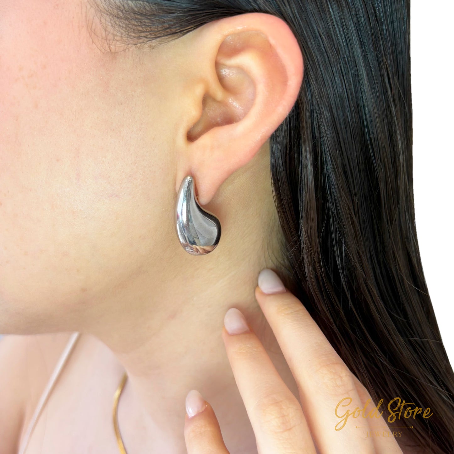 ARETES GOTA PLATEADOS