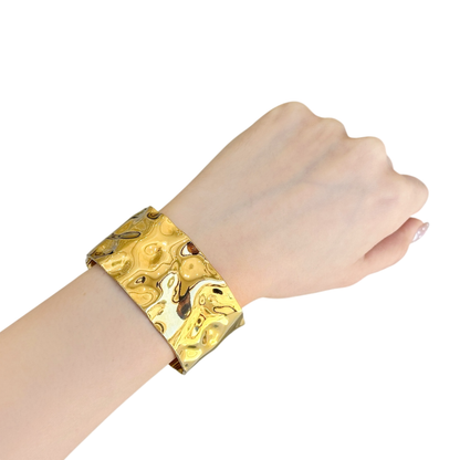 BRAZALETE CON TEXTURA