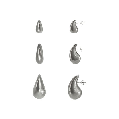 ARETES GOTA PLATEADOS