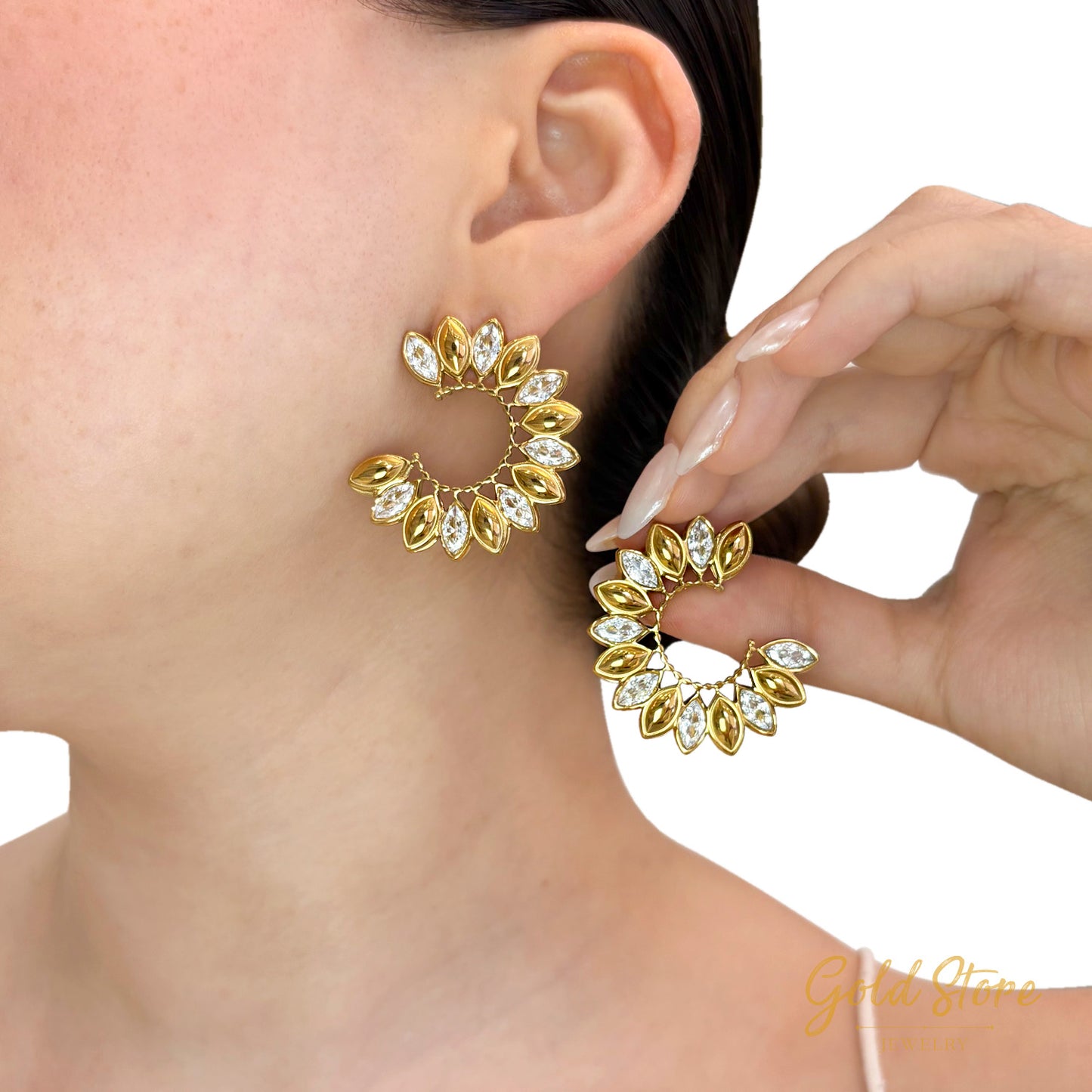 ARETES PETALOS EN SEMICIRCULO