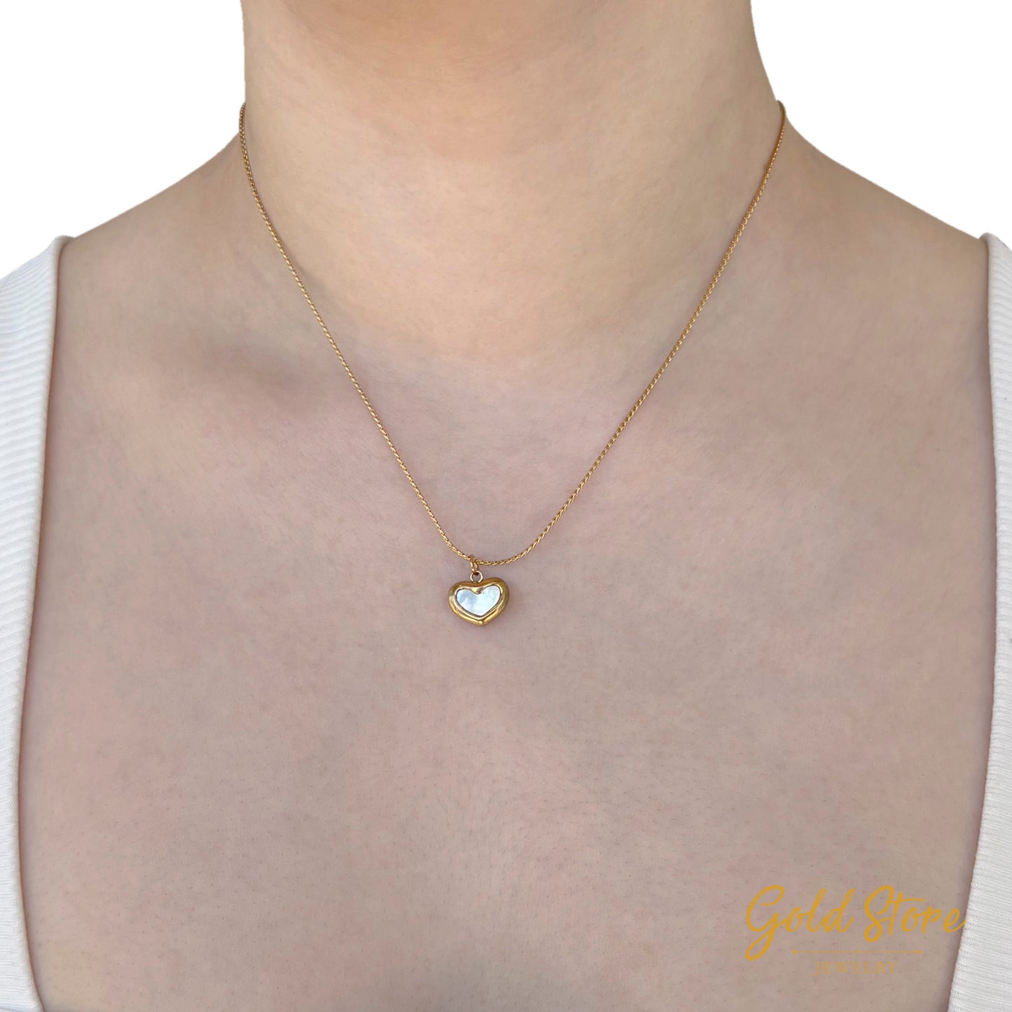 COLLAR CORAZÓN MADRE PERLA