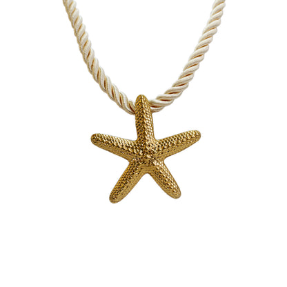 COLLAR ESTRELLA DE MAR CHUNKY CON CORDÓN