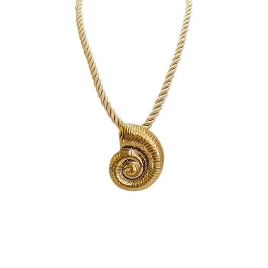 COLLAR CARACOL CHUNKY CON CORDÓN