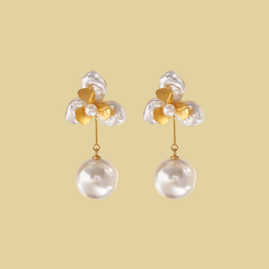 ARETES FLOR DE PERLA CON PERLA COLGANDO