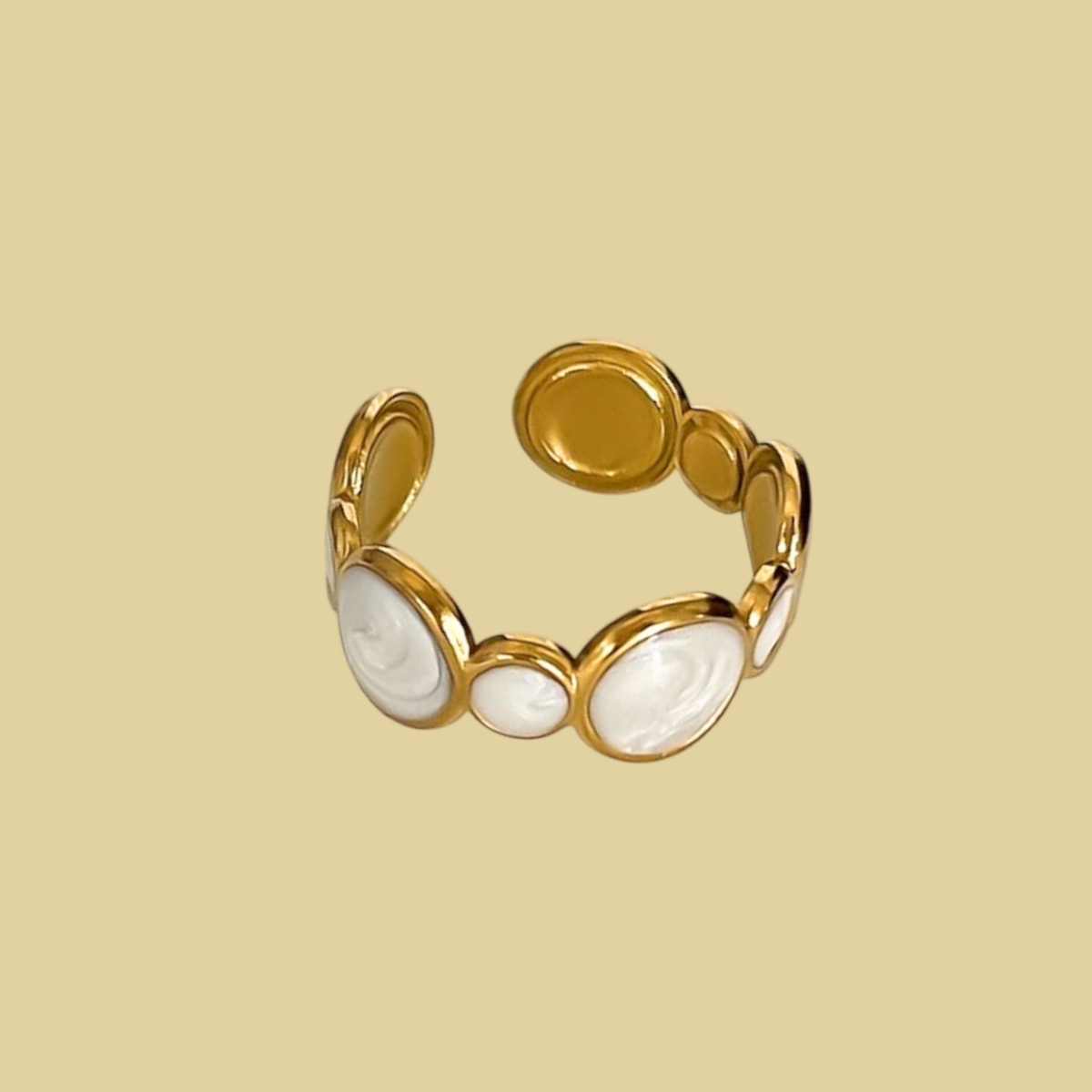 ANILLO BLANCO DE FIGURA CIRCULAR
