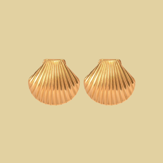 ARETES CONCHA MEDIANA